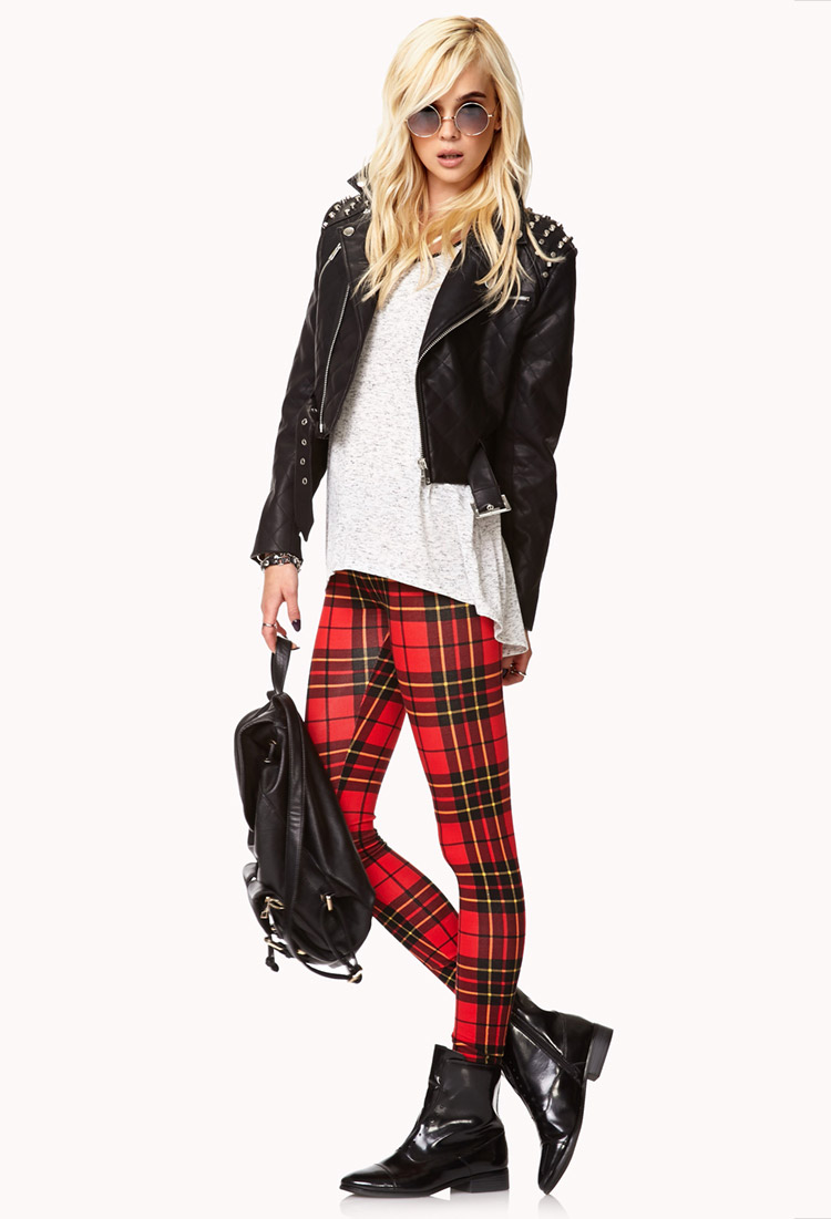 Leggings à Carreaux 1075 € 2 Tendance mode : Limprimé écossais  les indispensables de la saison 