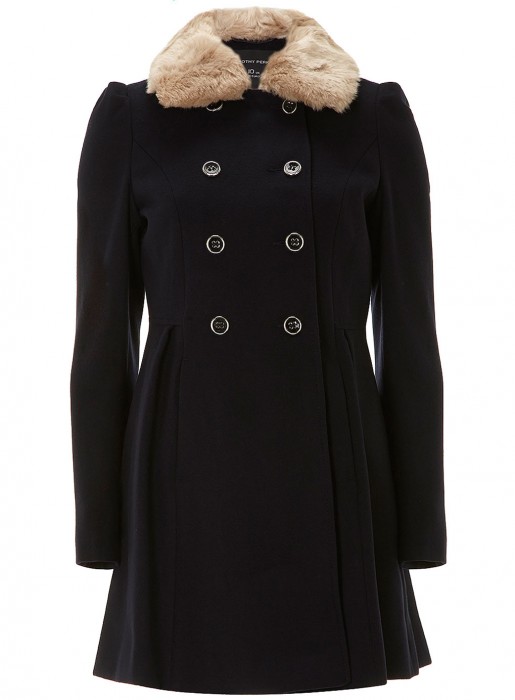 Manteau bleu marine avec col en fourrure