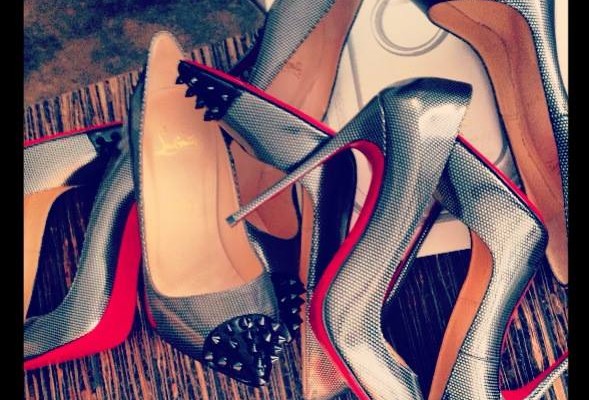 escarpin clouté louboutin