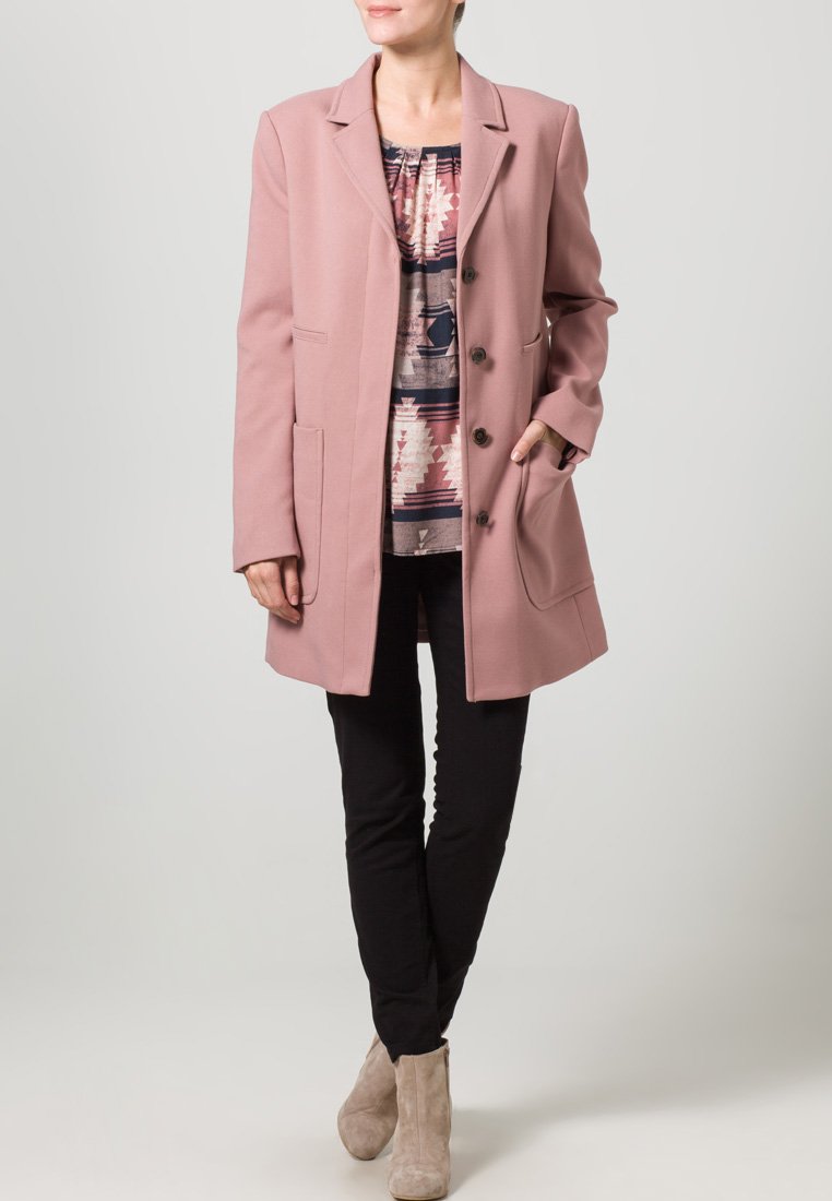 Benetton Manteau court – rose 12 magnifiques manteaux rose pour cet hiver!Pourquoi allez vous craquer