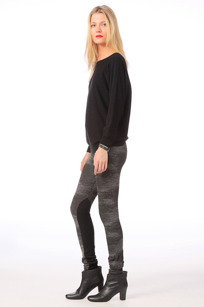 Legging femme : 15 modèles qui vont faire effet au bureau | et comment bien le porter Gat Rimon Legging Geo Legging femme : 15 modèles qui vont faire effet au bureau | et comment bien le porter
