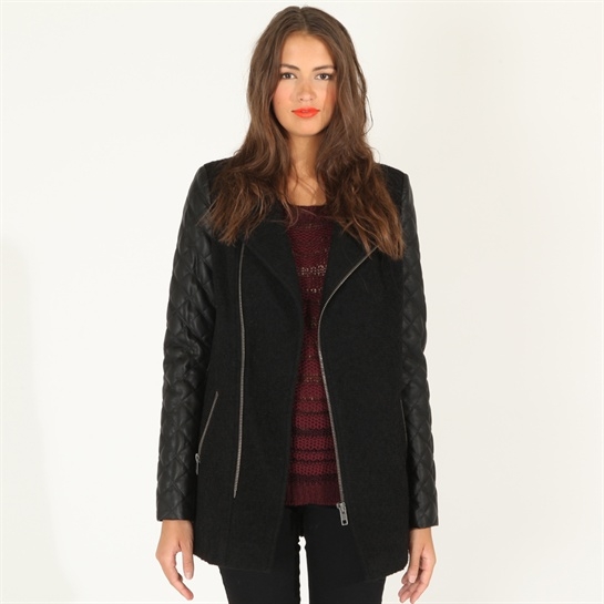 Manteau style motard noir1 10 sublimes manteaux d’hiver pour femme à moins de 70 € | Merci Pimkie