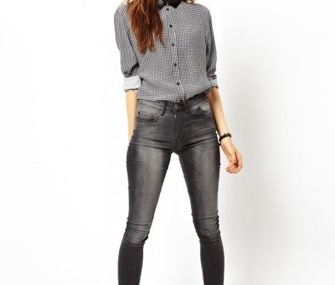 ASOS-Chemise-à-petits-carreaux-avec-col-en-PU-3836-€-470x600