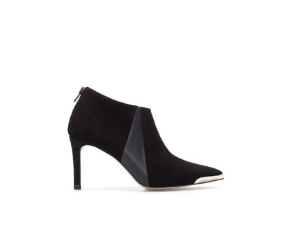 BOTTINES-TALON-EN-CUIR-DAIM-ET-PLAQUE-4999-EUR-au-lieu-de-7995-EUR