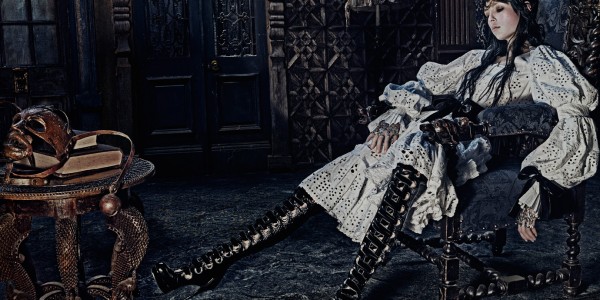 CAMPAGNE PUB COLLECTION Alexander McQueen 600x300 Gucci – collection printemps été 2014