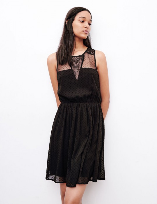 Robe plumetis motif pois noire 
