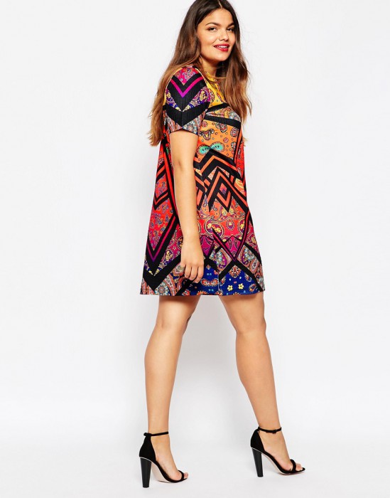 ASOS CURVE - Robe t-shirt imprimé géométrique