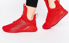 Baskets Puma X Rihanna  Rouge